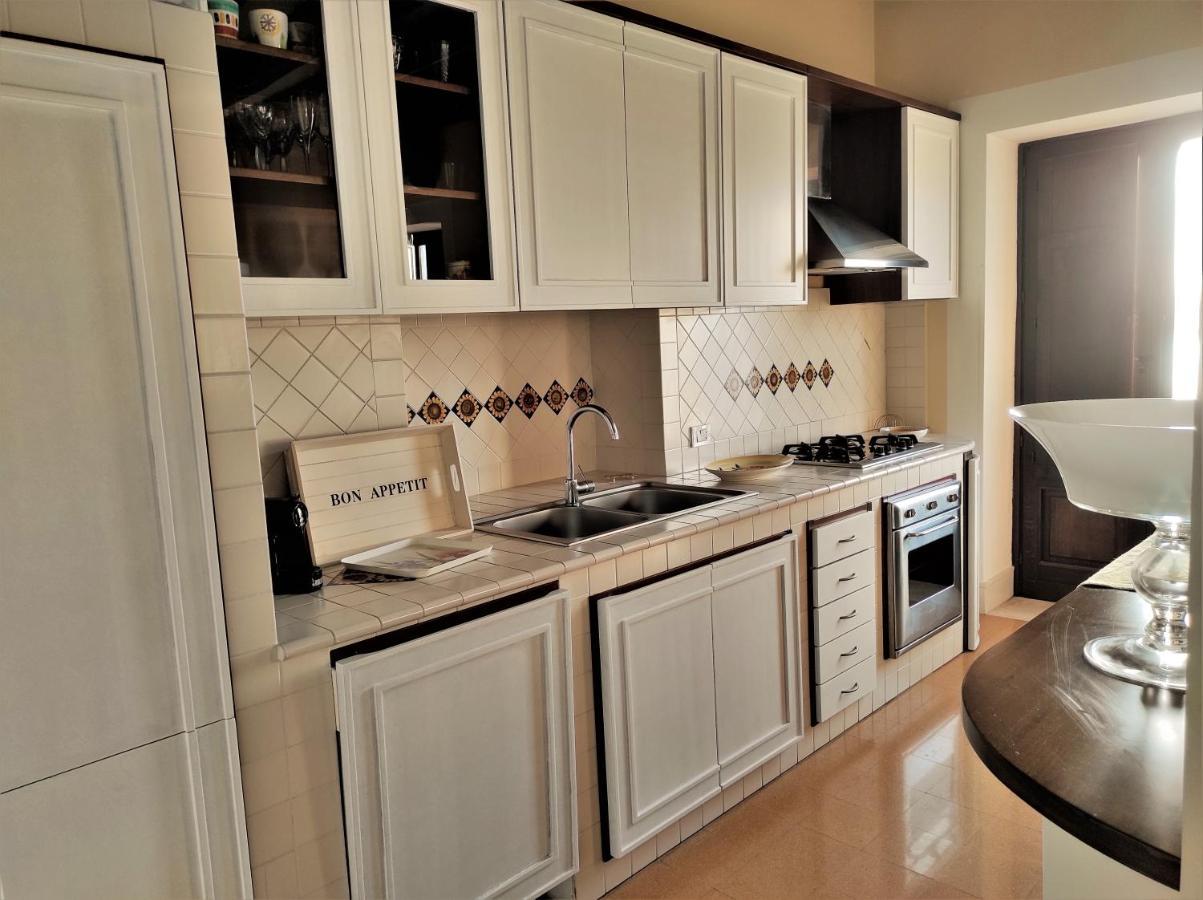 Flora'S House - Ortigia Holidays سيراكوزا المظهر الخارجي الصورة